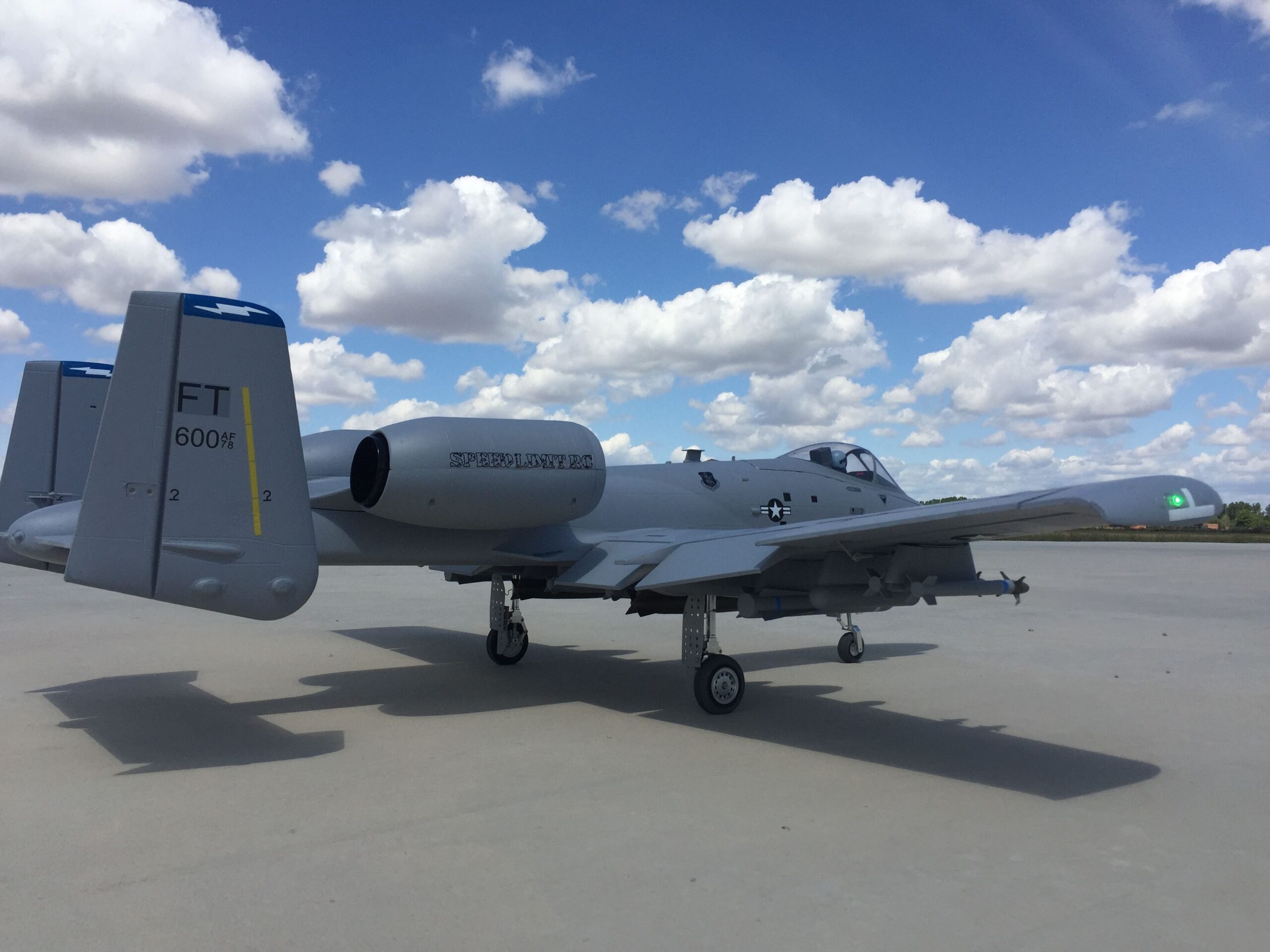 FMS A-10 EDF 2X 70mm (6s) - Imagen 12