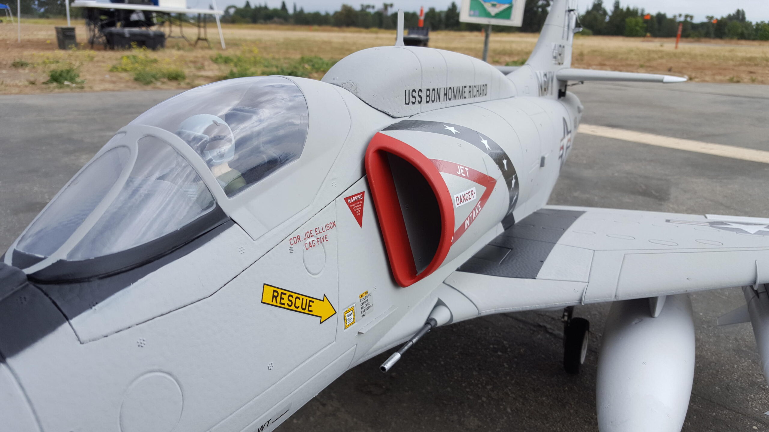 FREEWING A4 E/F SKYHAWK EDF 80MM ARF PLUS - Imagen 3