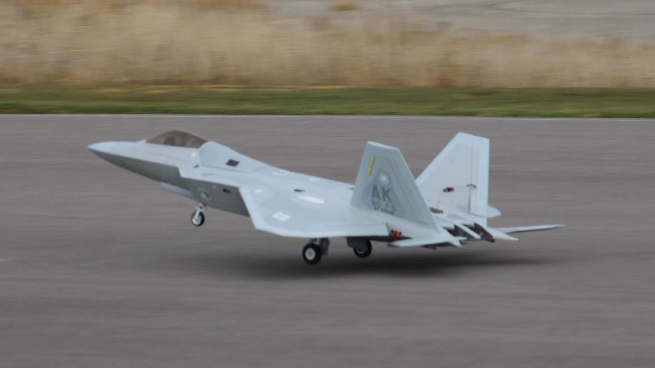 AF F-22 Raptor 1.8M RC Turbine Jet PNP - Imagen 6
